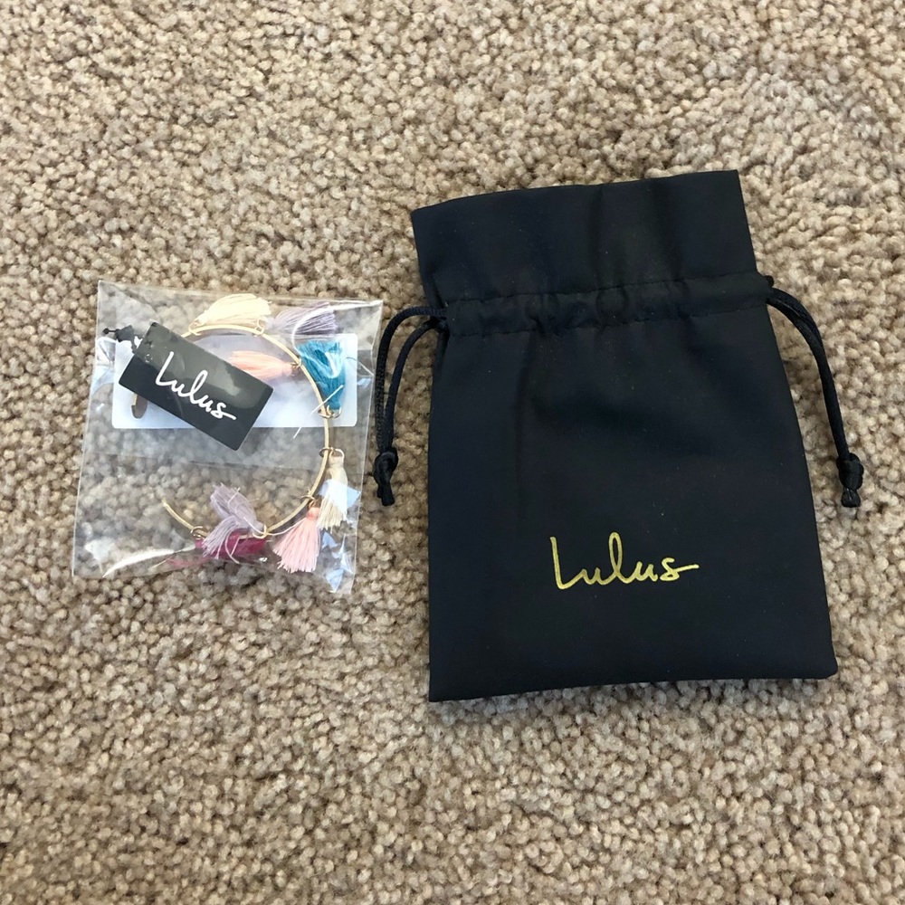 NWT Lulu’s Multi-Colored Tassel Bracelet - Picture 2 of 8